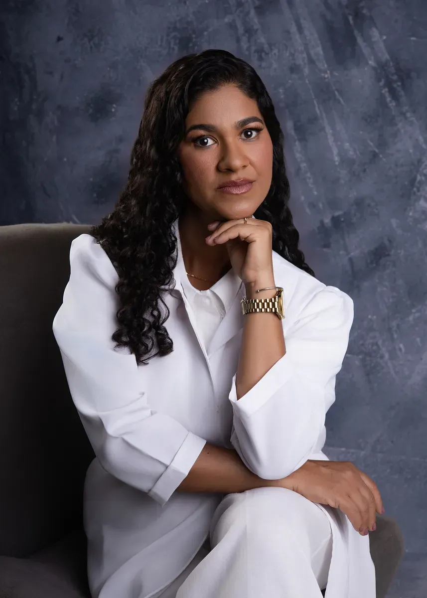 Dra. Soraya Santana, Especialista em Fisioterapia Dermatofuncional