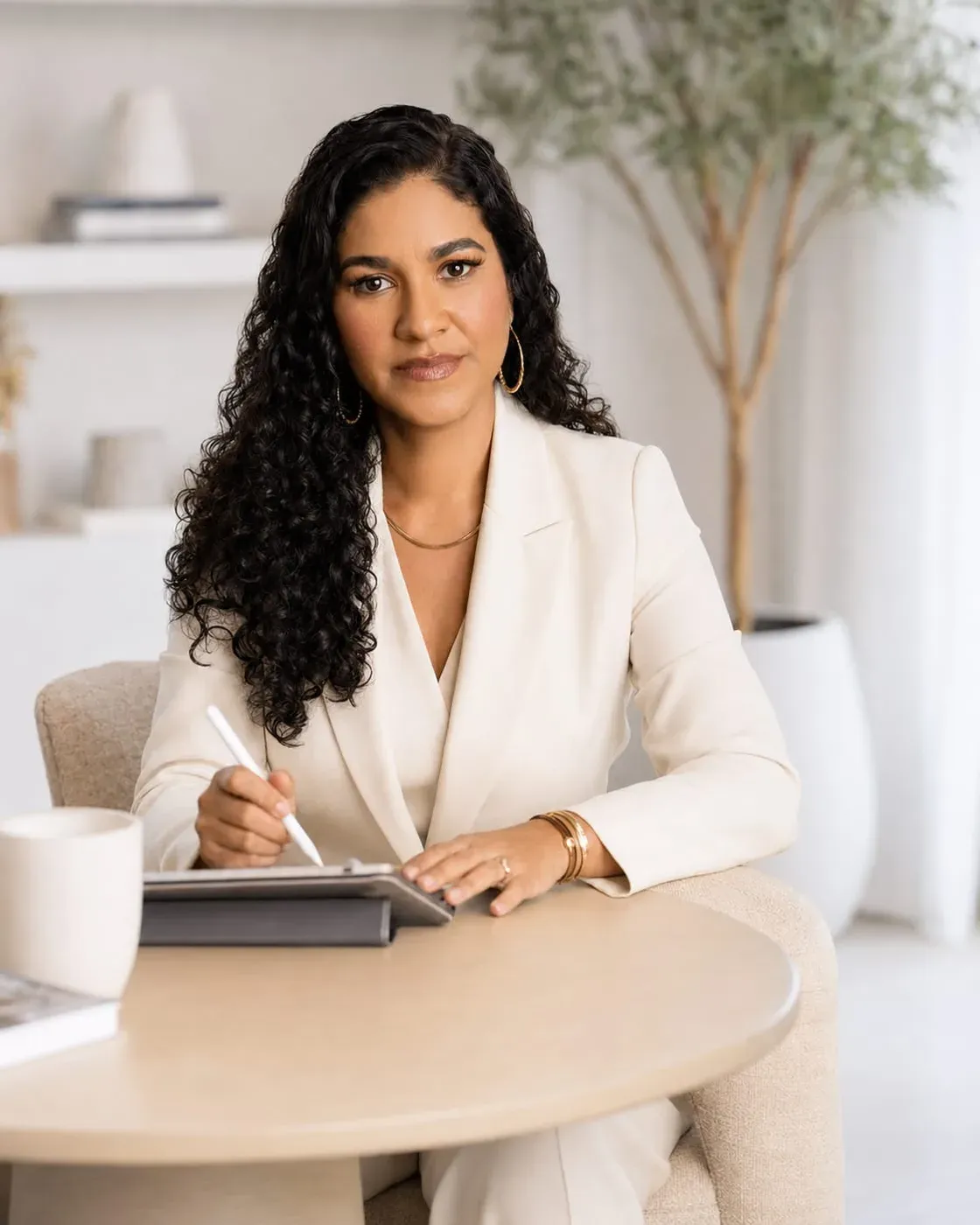 Dra. Soraya Santana, fisioterapeuta dermatofuncional em Salvador
